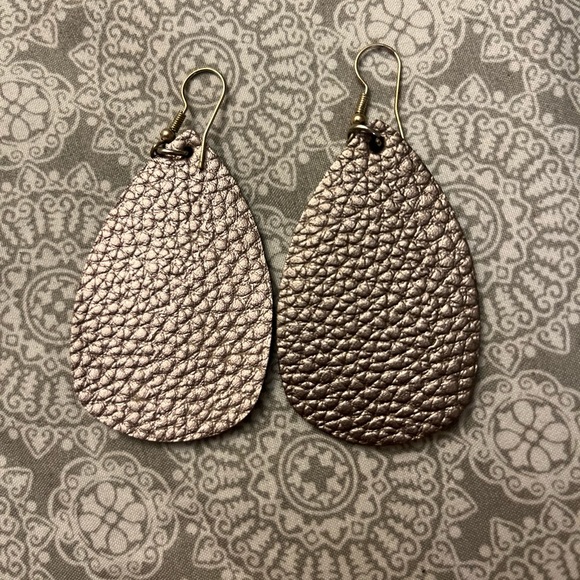 Handmade Faux Earrings - Picture 1 of 1